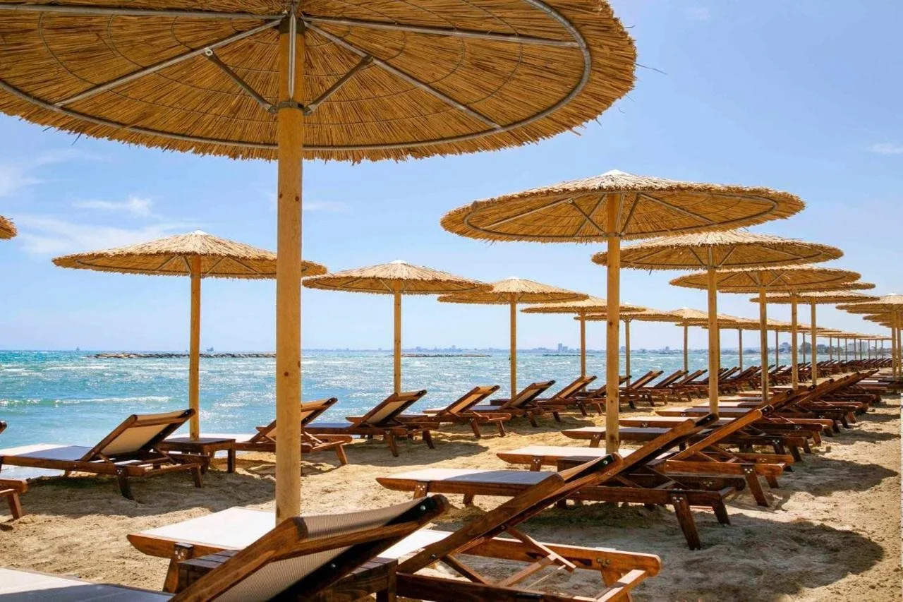 Photo - Mercure Larnaca Beach Resort