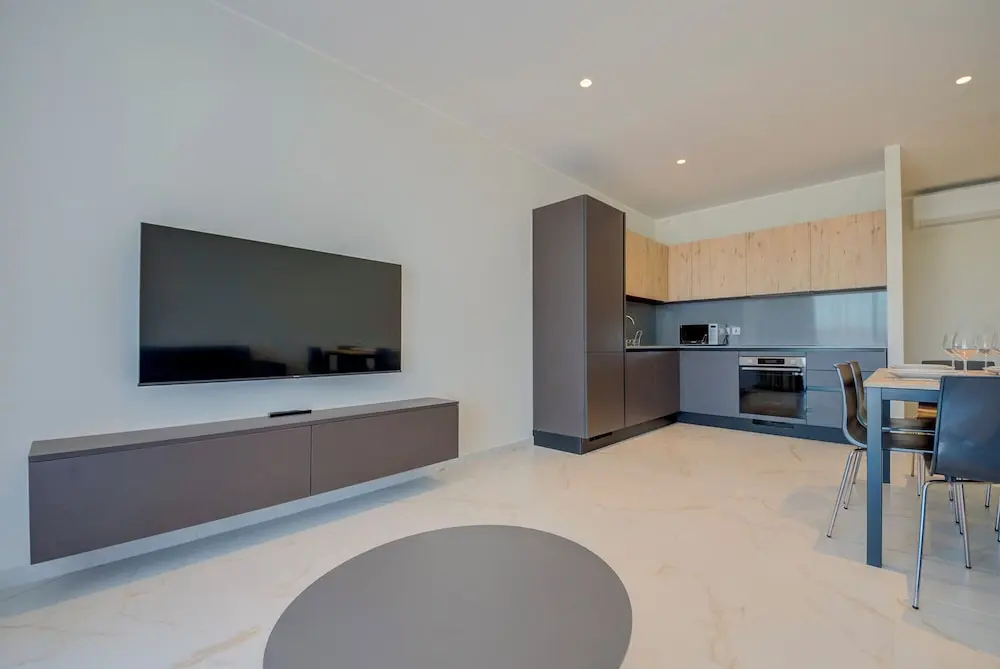 Photo - Mayfair by Premier Suites MT