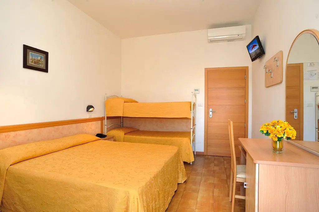 Photo - Hotel Oceanic