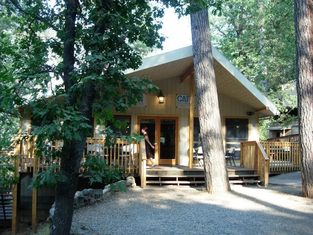 Foto - Yosemite Bug Rustic Mountain Resort