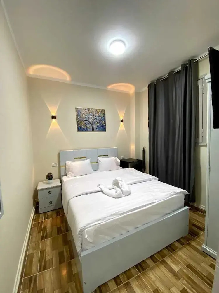 Photo - Sky light hotel