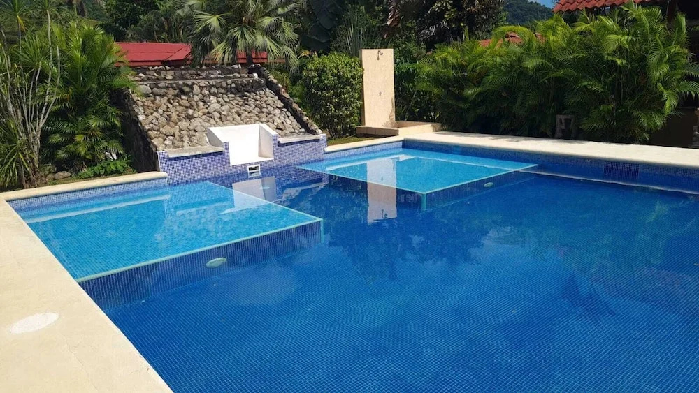 Photo - La Villa Creole