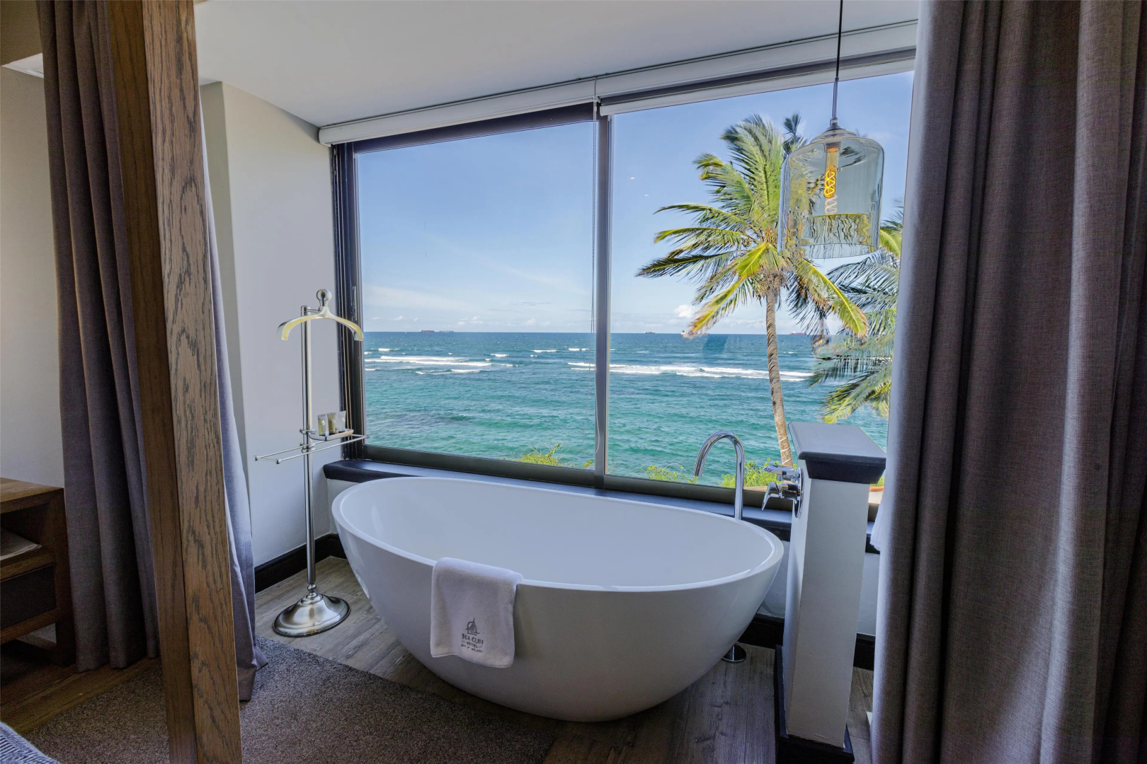 Photo - Sea Cliff Hotel