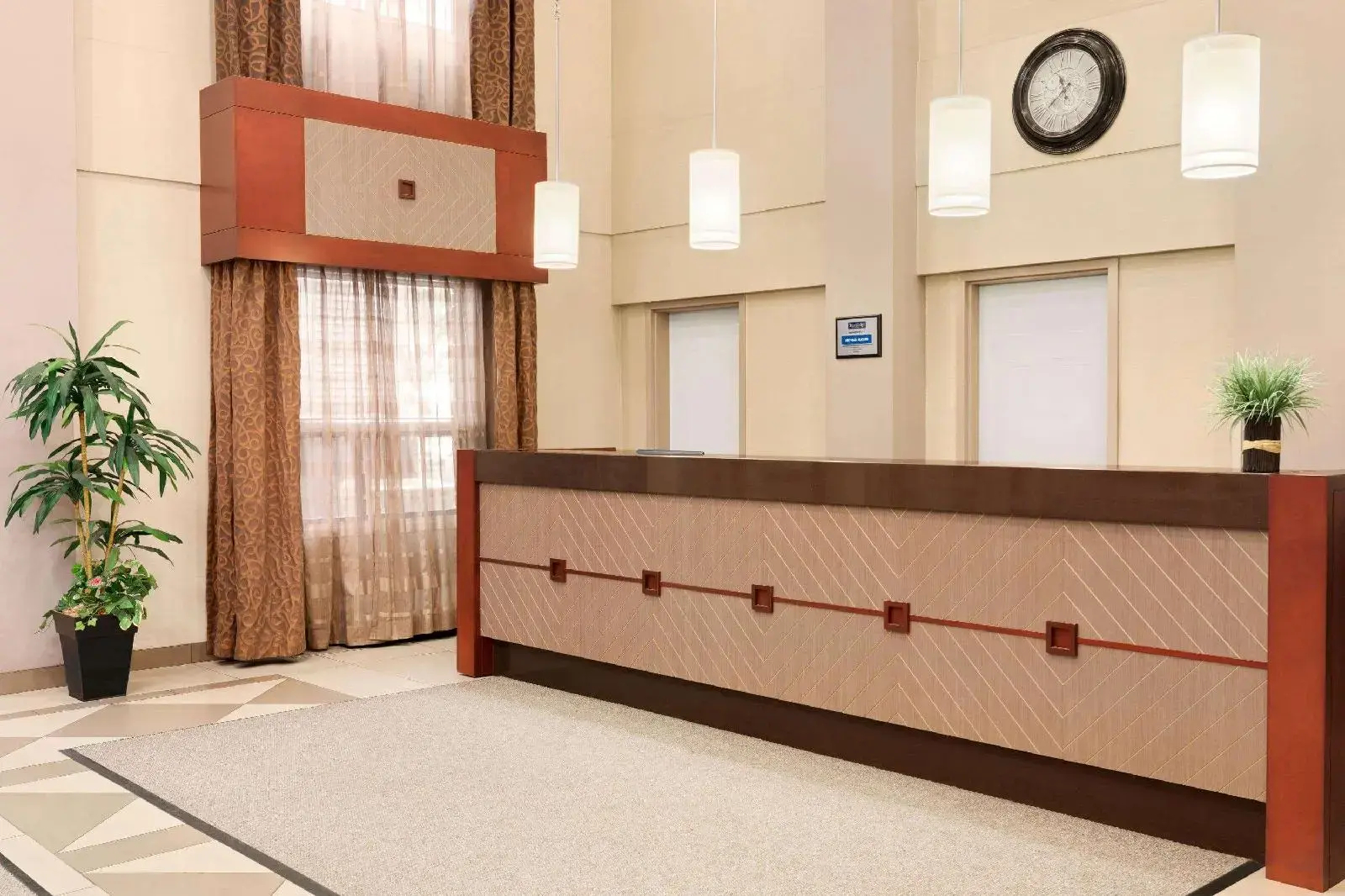 Foto - Travelodge by Wyndham Oshawa Whitby