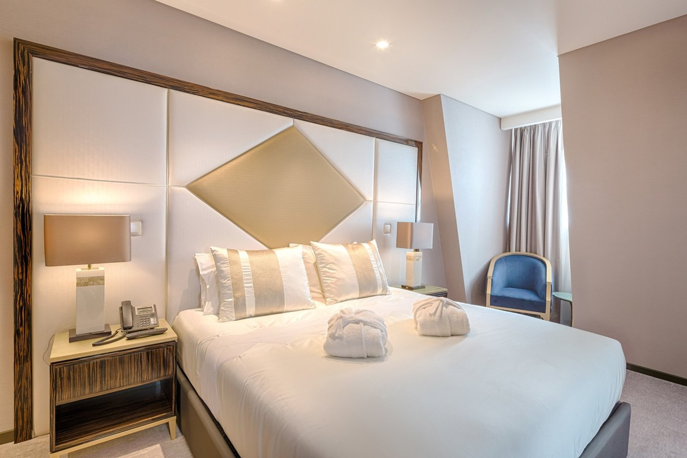Photo - MeraPrime Gold Design Hotel