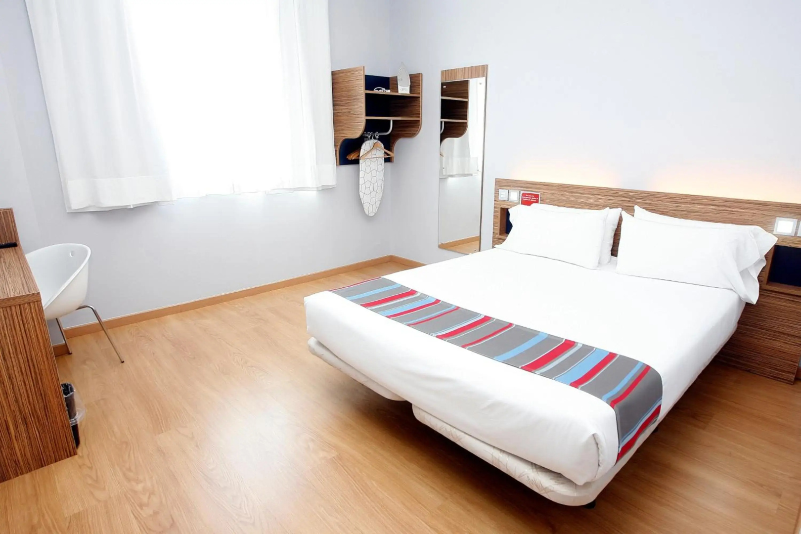 Foto - Travelodge Valencia Aeropuerto