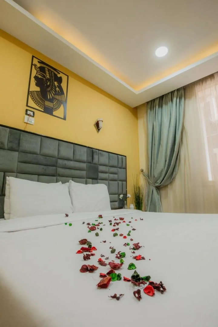 Photo - Capital Hotel