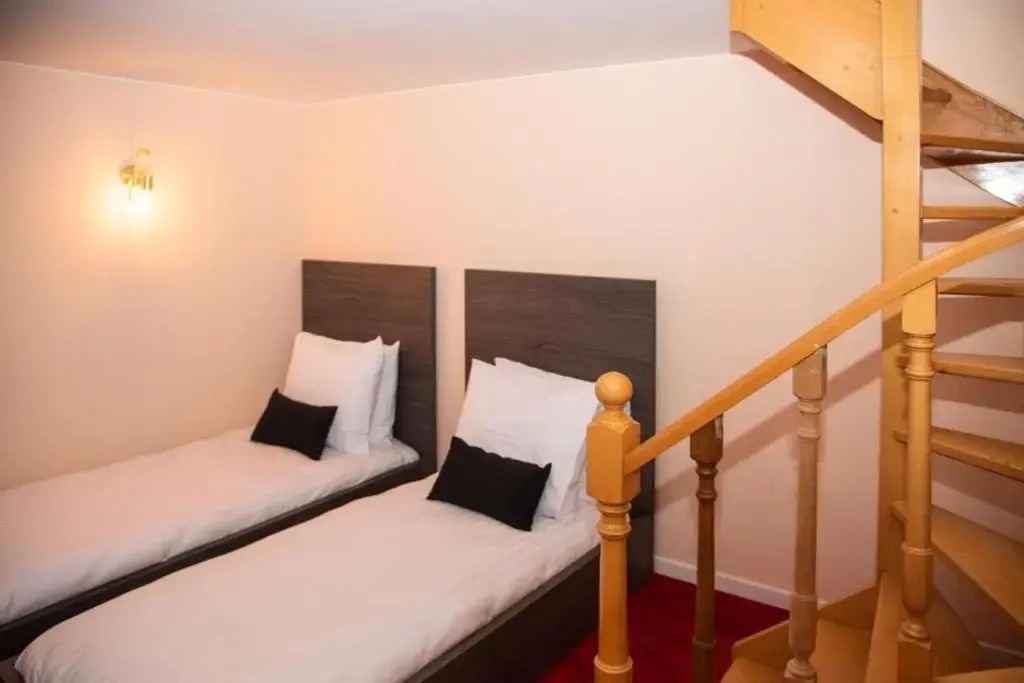 Photo - La Bourse Hotel