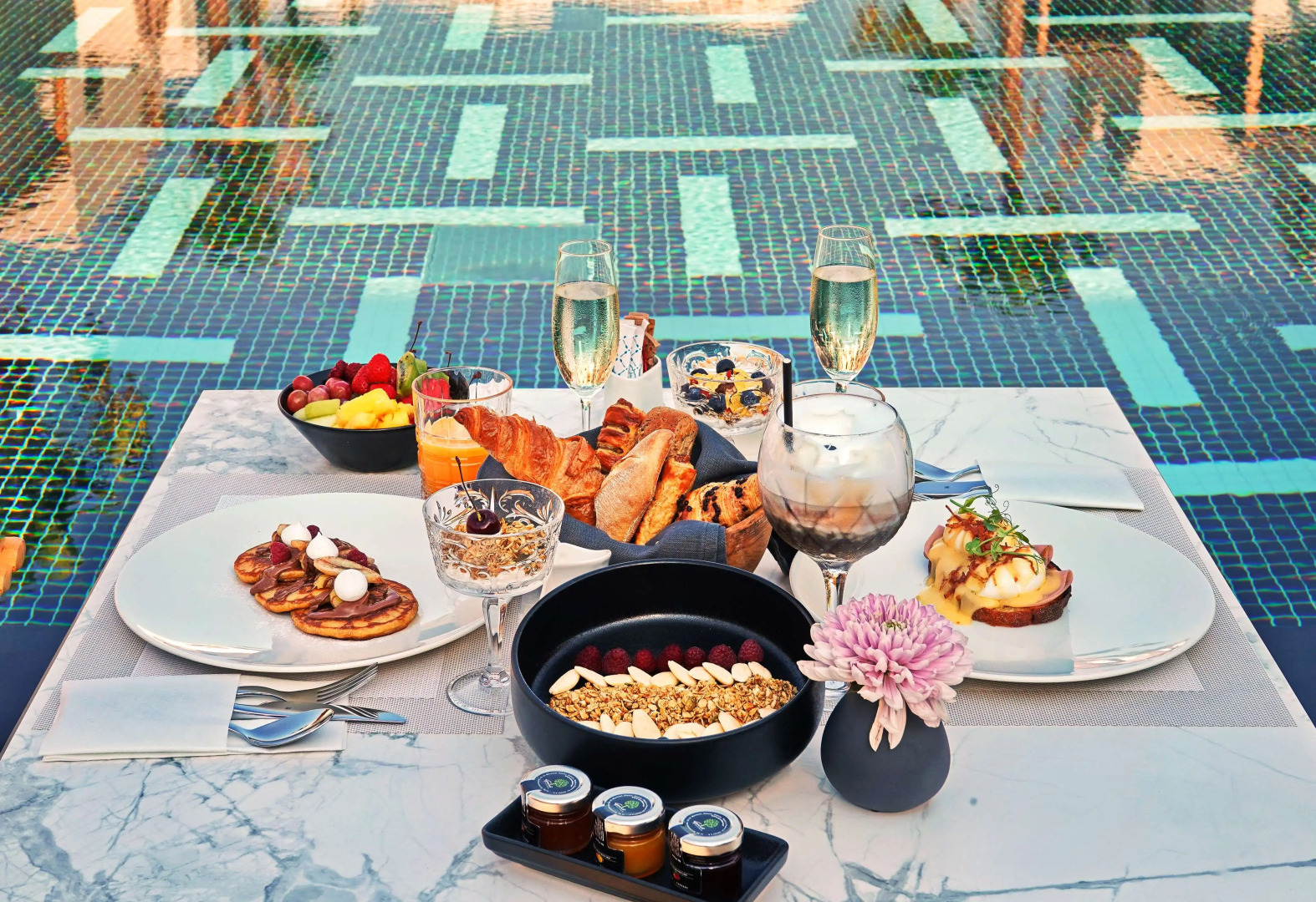 Photo - Radisson Blu Zaffron Resort, Santorini