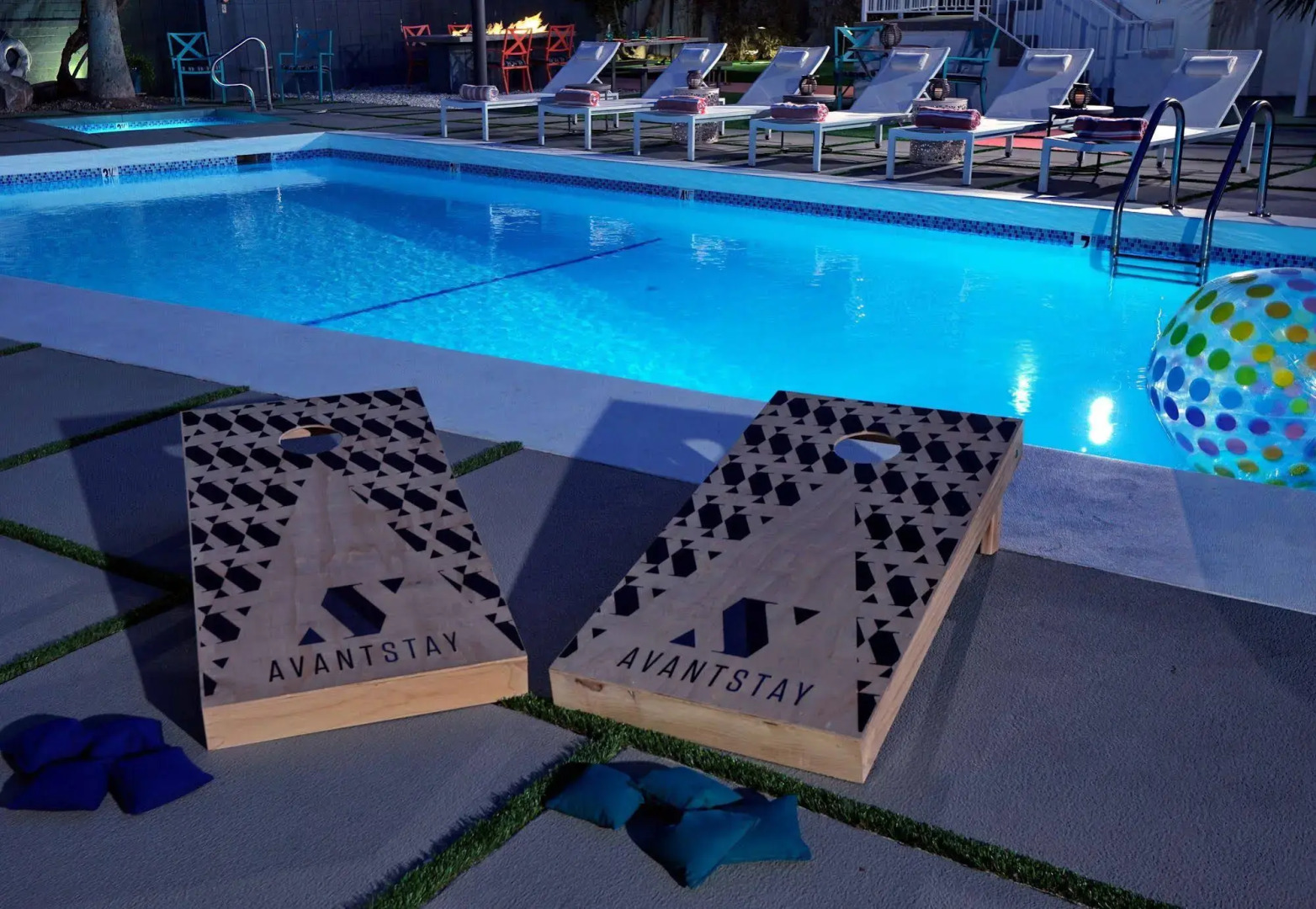 Foto - The Wesley by AvantStay Mid-Century Modern Oasis with Pool