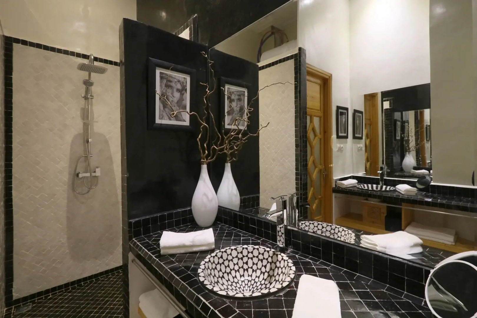 Foto - Riad Andallaspa