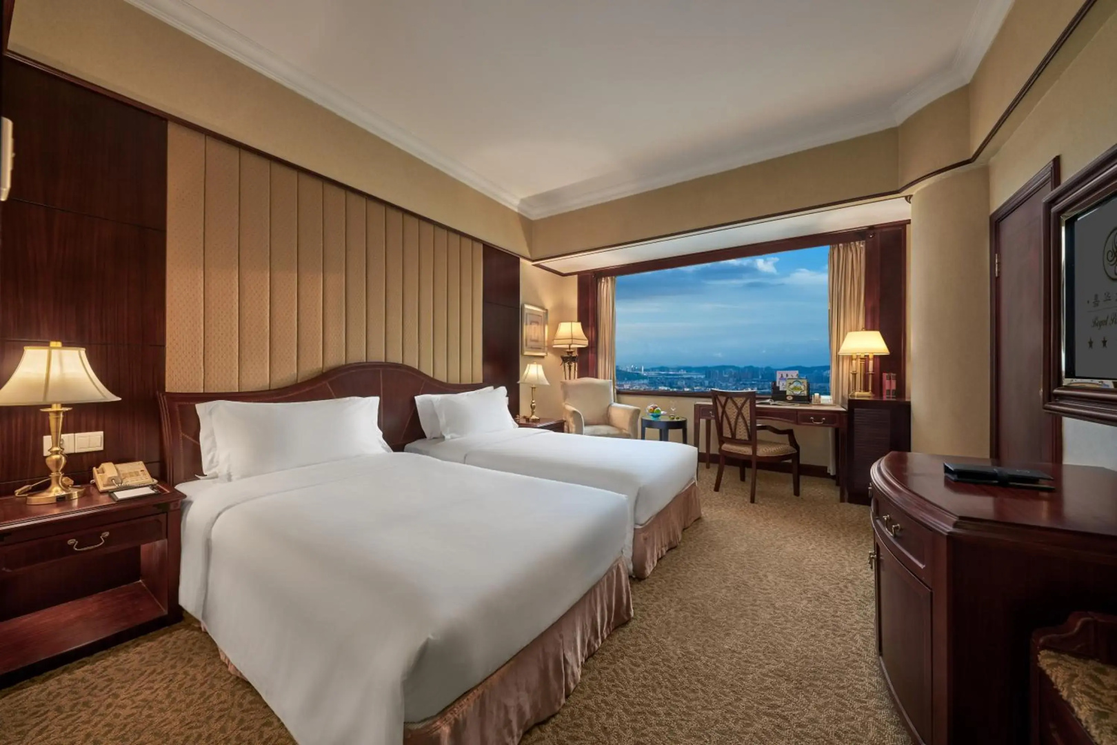 Photo - Regal Palace Hotel