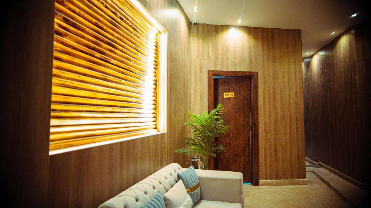 Foto - Rotana Palace Suites