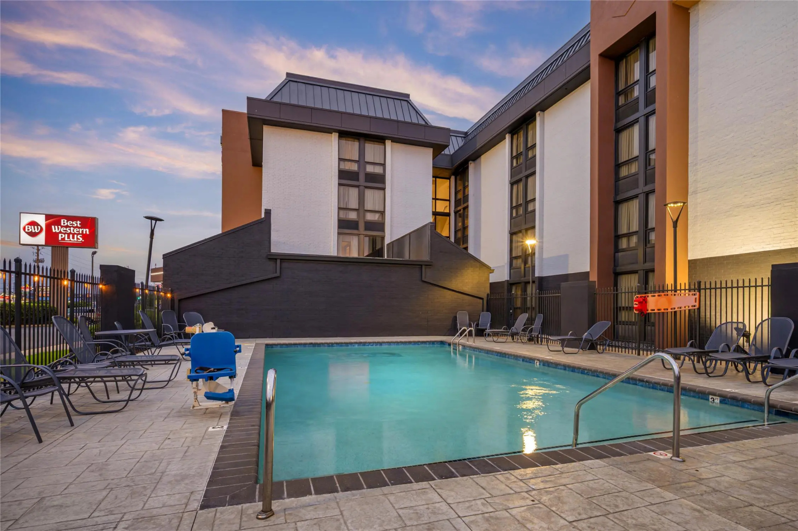 Photo - Best Western Plus Indianapolis North At Pyramids
