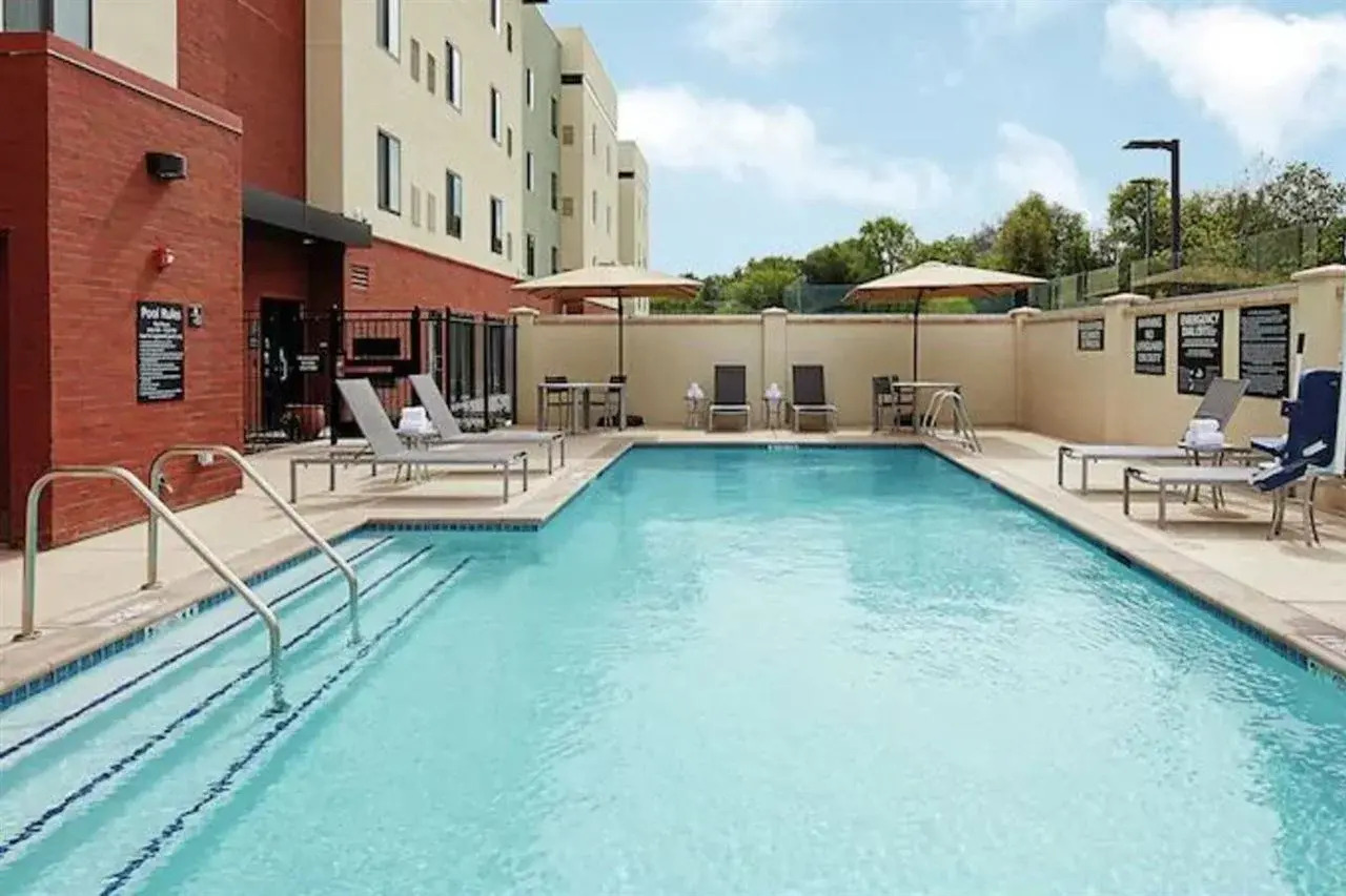 Photo - Hampton Inn & Suites Sacramento at CSUS