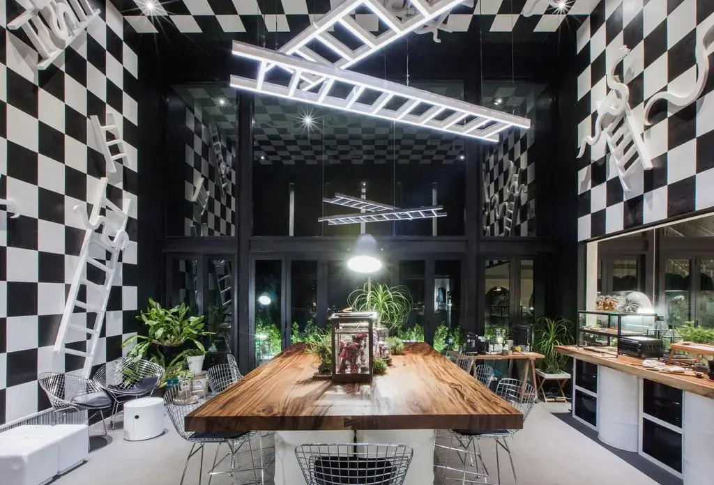 Foto - Blu Monkey Hub and Hotel Phuket Town- Free All Day Coworking space