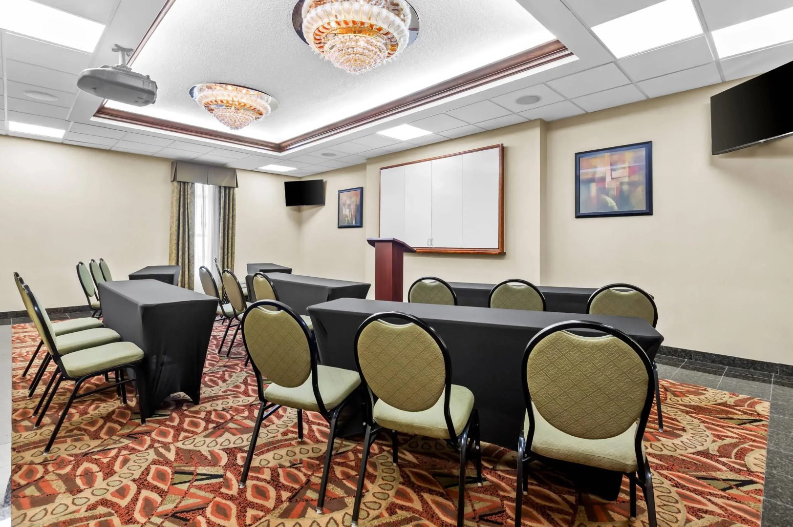 Foto - Quality Inn Tampa Airport - Cruise Port