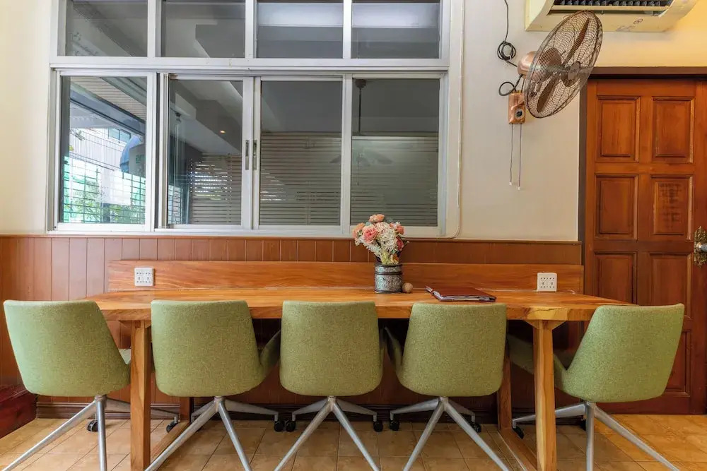 Foto - Calmly Stay Ratchada