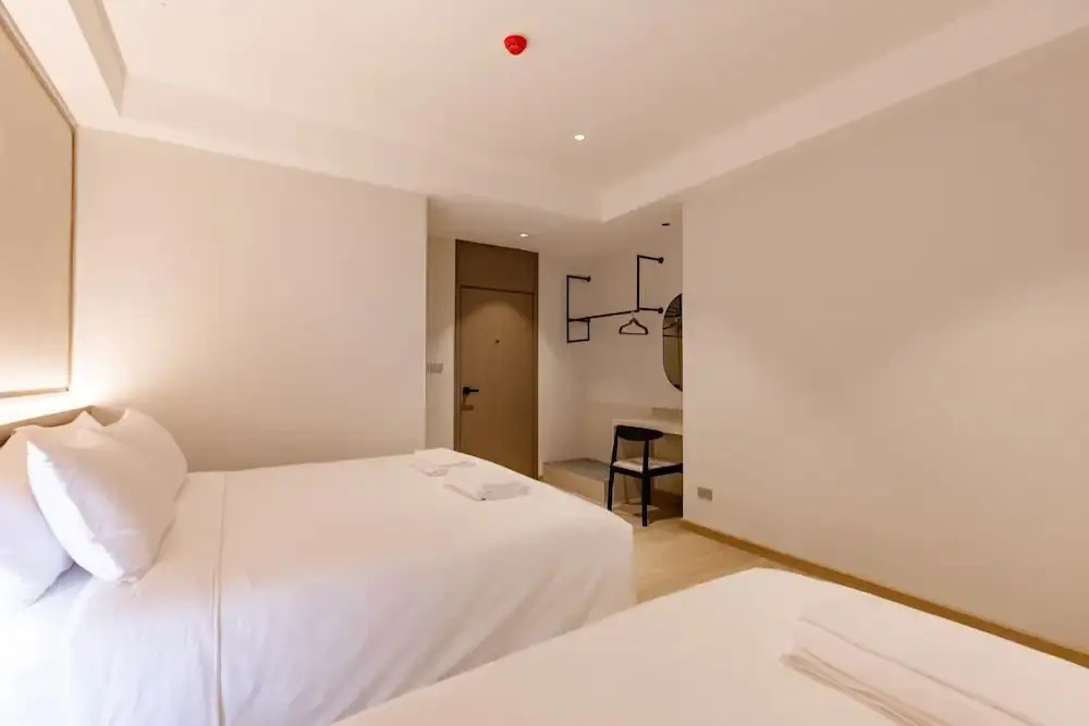 Photo - The Bentley Hotel