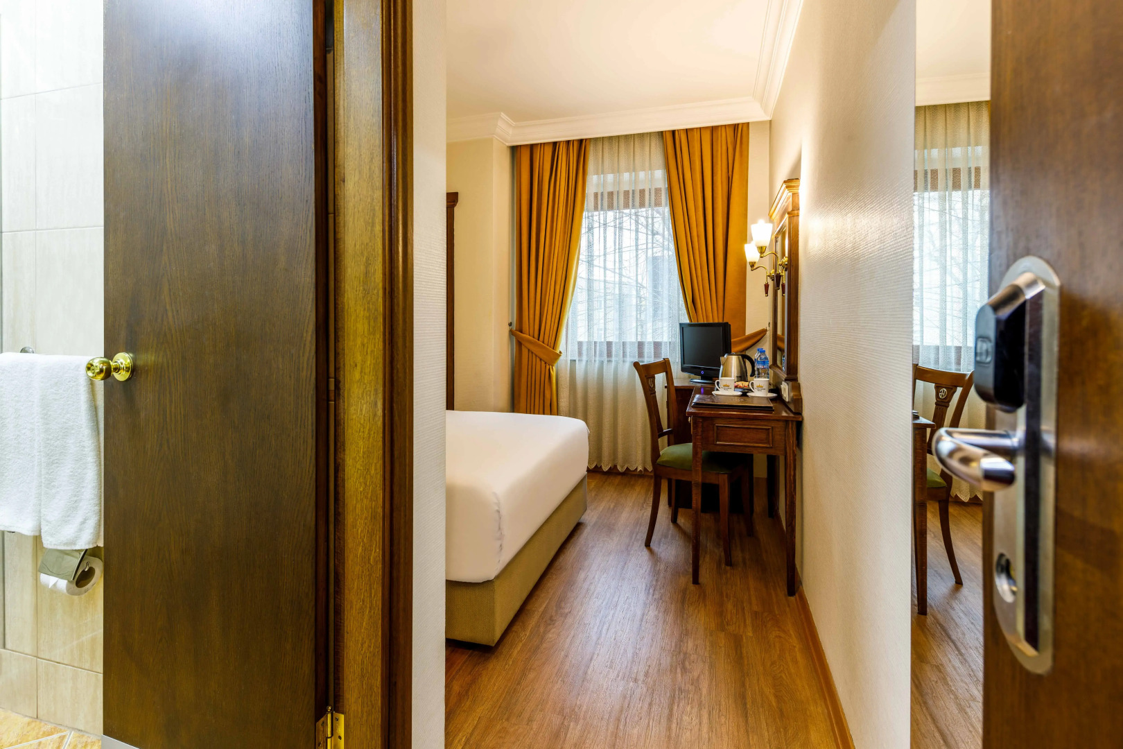 Foto - Golden Crown Hotel