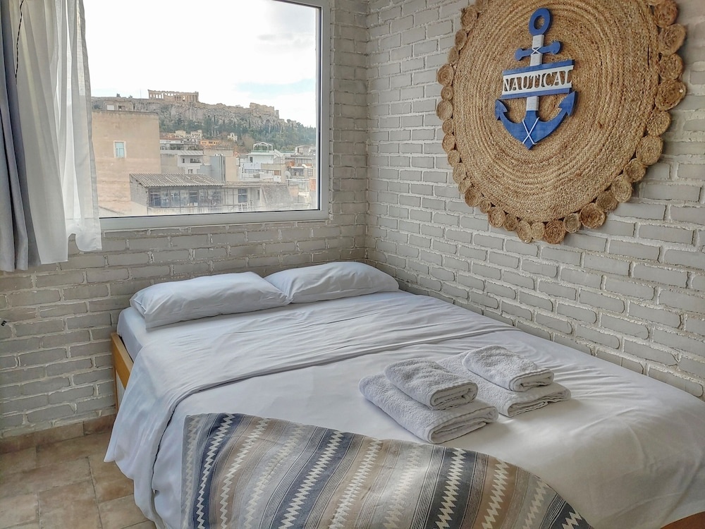 toStay Athens