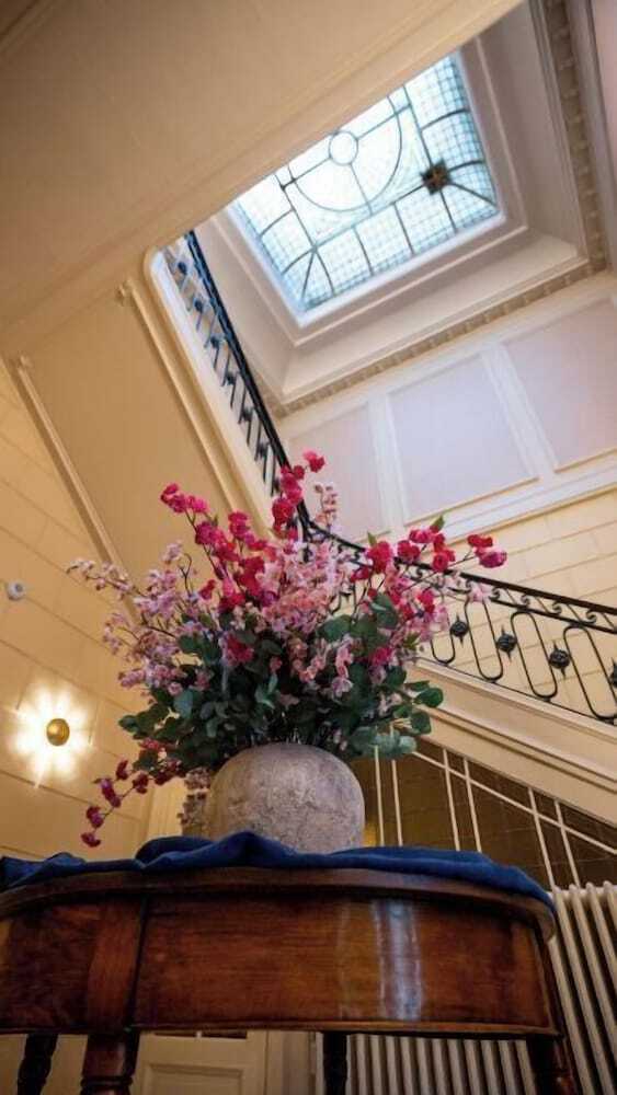 Photo - Hotel de Maître de Vaughan