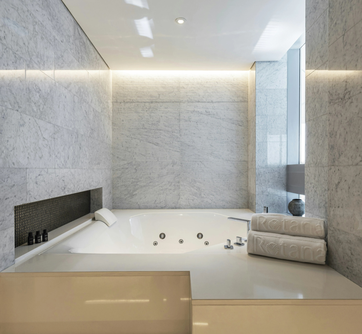 Photo - Al Bandar Rotana – Creek