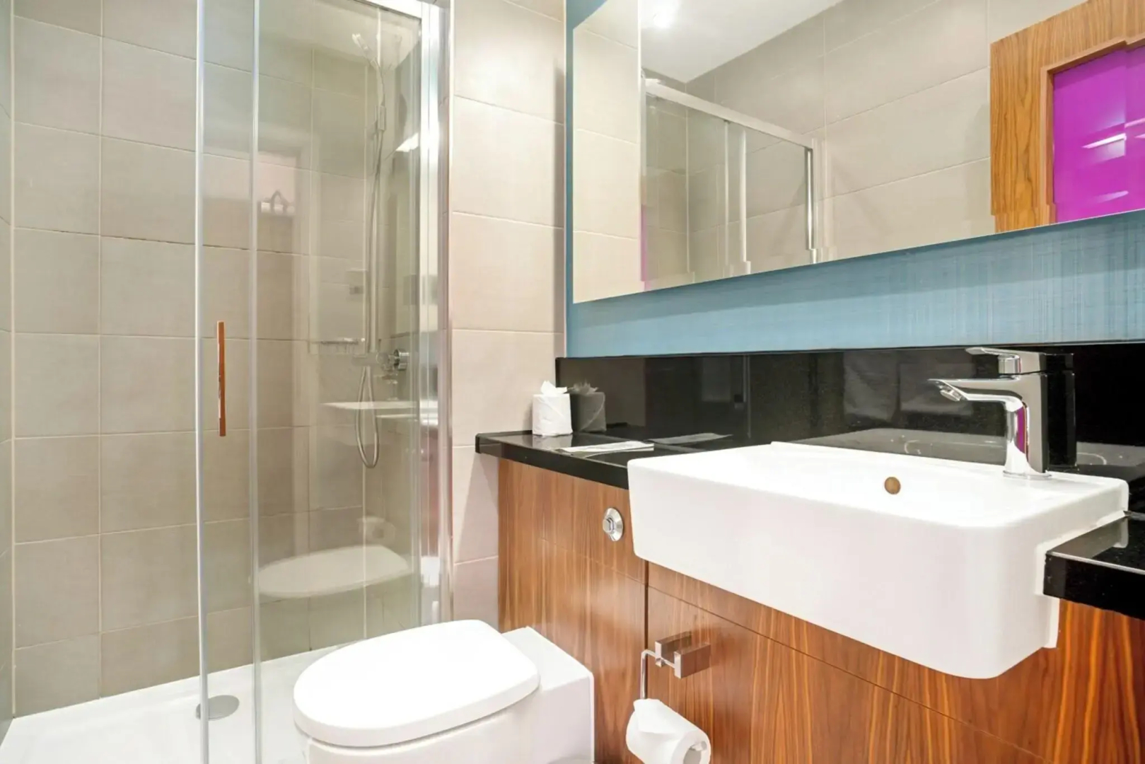 Photo - The Place Hotel