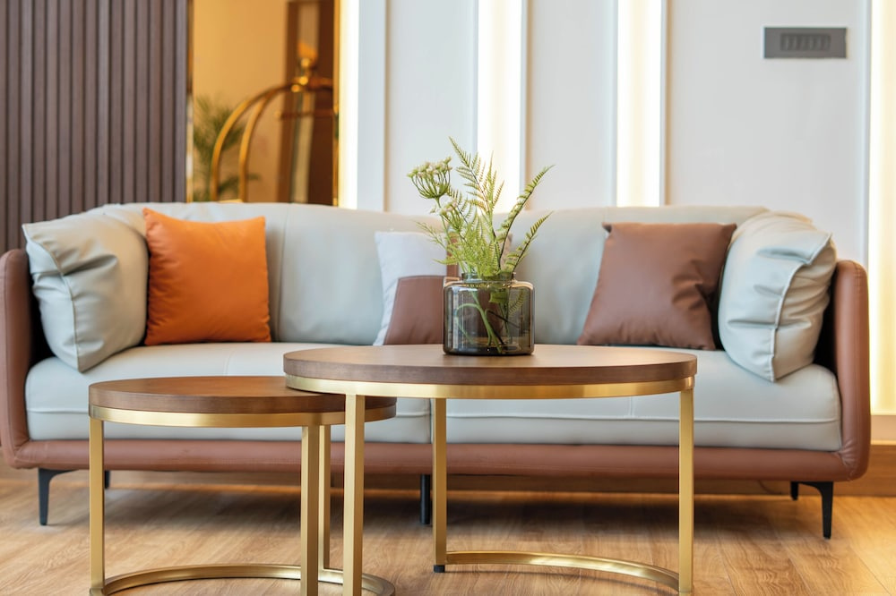 Photo - Trunk & Trolley A Luxury Boutique Hotel