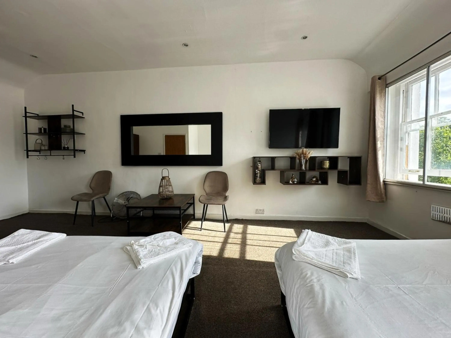 Photo - Somerset Hotel Baker Street London