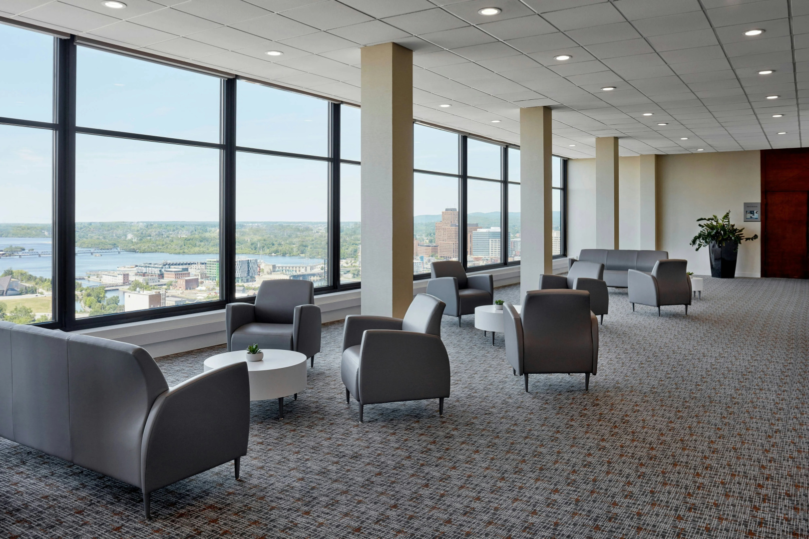 Photo - Delta Hotels by Marriott Ottawa City Centre