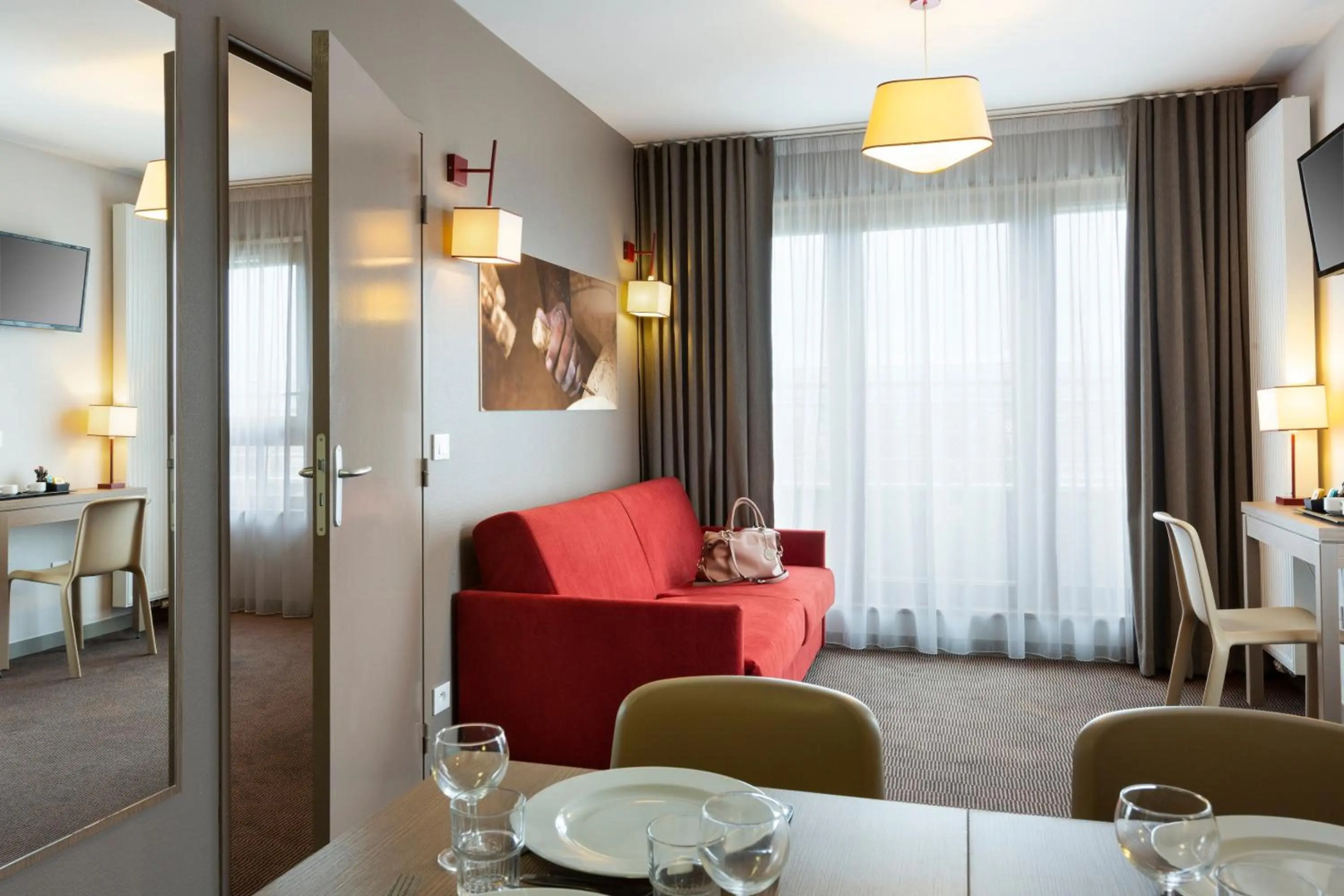 Foto - Nehô Suites Porte de Genève - Gare Annemasse