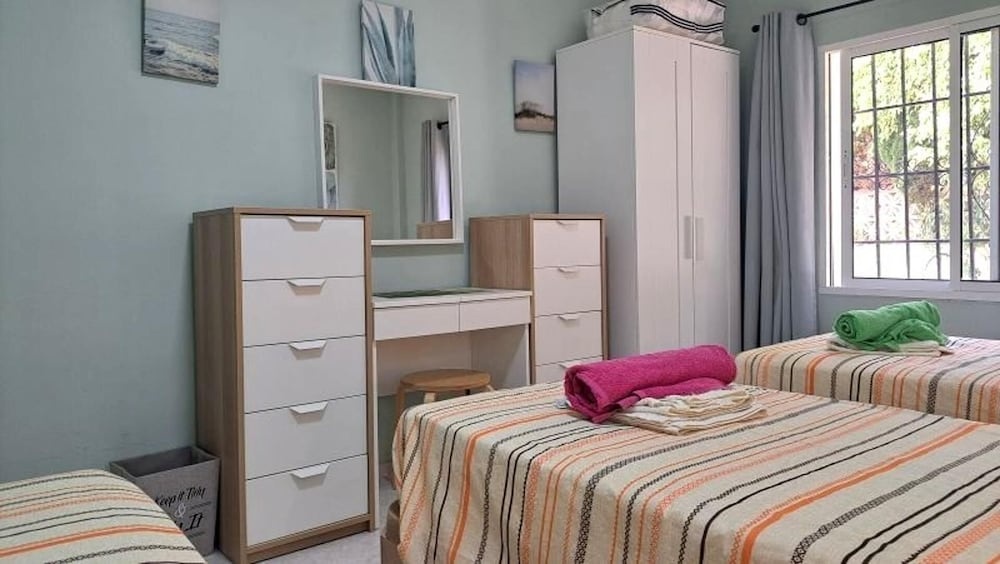 Foto - 2 Bed Villa - Sleeps 5 - Private Pool & Garden