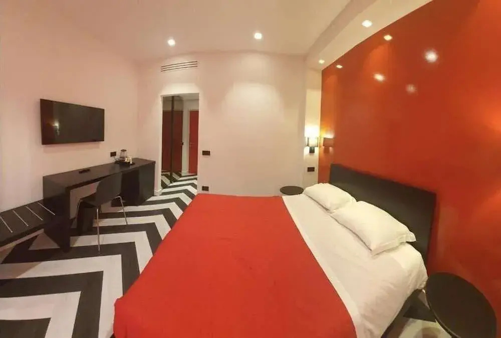 Photo - The White Lodge