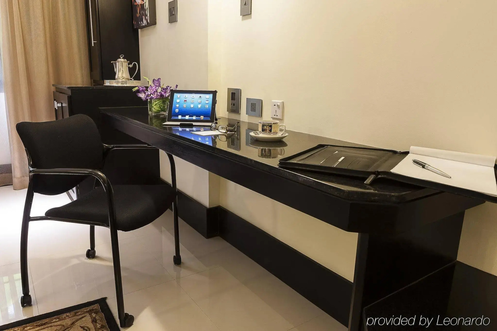 Foto - Terra Nova, BW Premier Collection