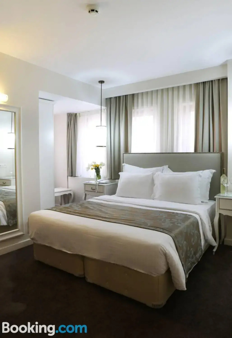 Photo - Taximtown Hotel