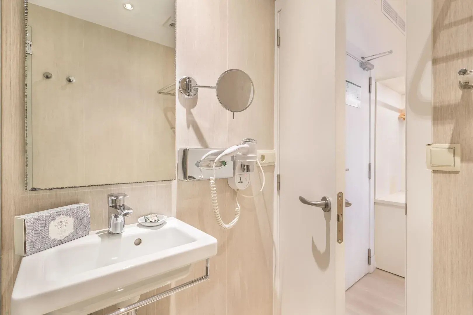 Photo - FERGUS Style Soller Beach