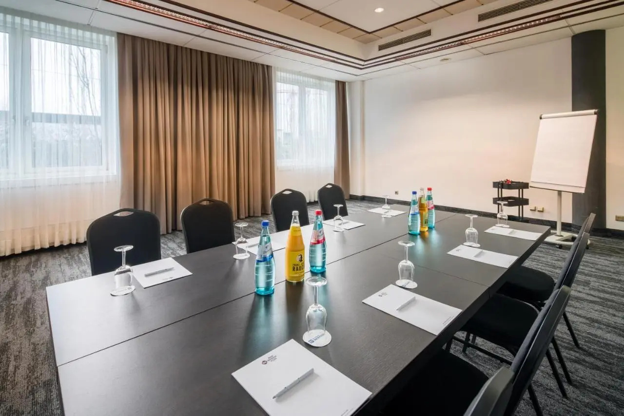 Foto - Plaza Premium Darmstadt