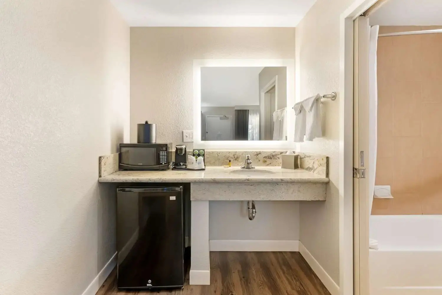 Foto - Best Western Plus Rancho Cordova Inn