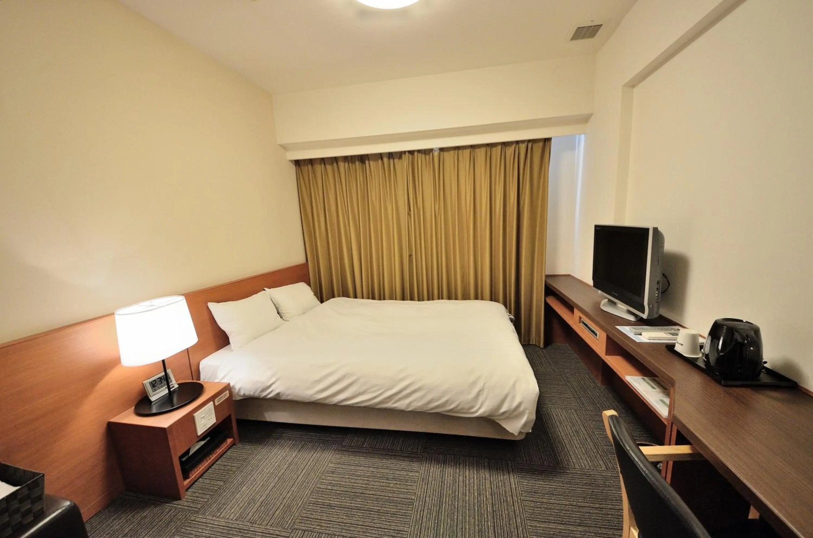 Photo - the DOUGLAS, Autograph Collection