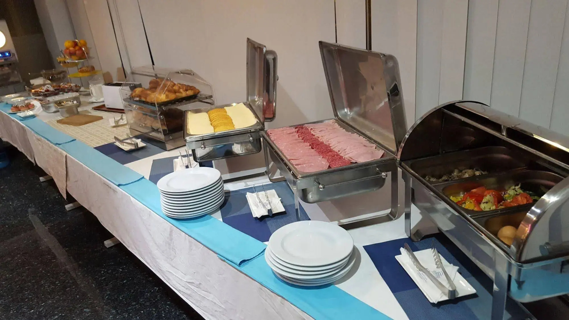 Foto - Water's Edge Hotel