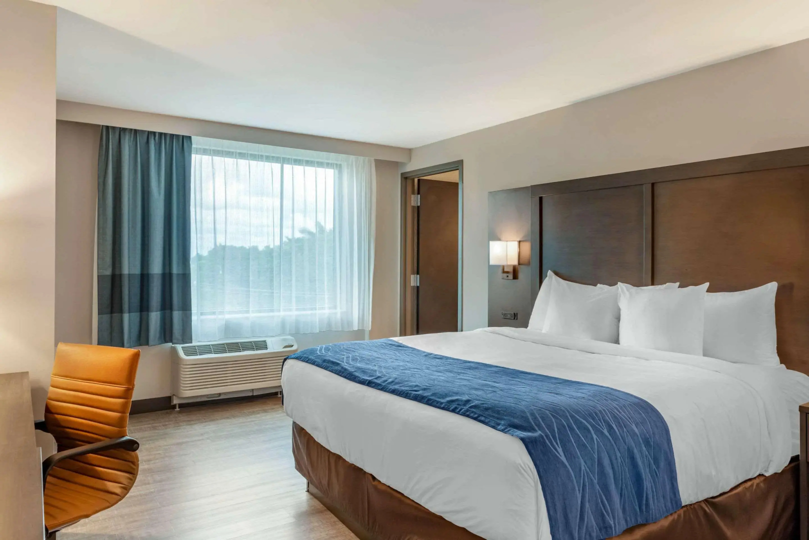 Photo - Comfort Inn & Suites Miami International Airport