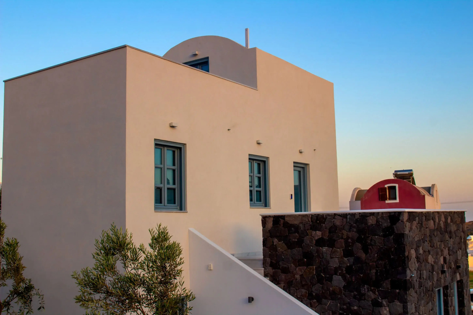 Photo - BlackStone Luxury Suites