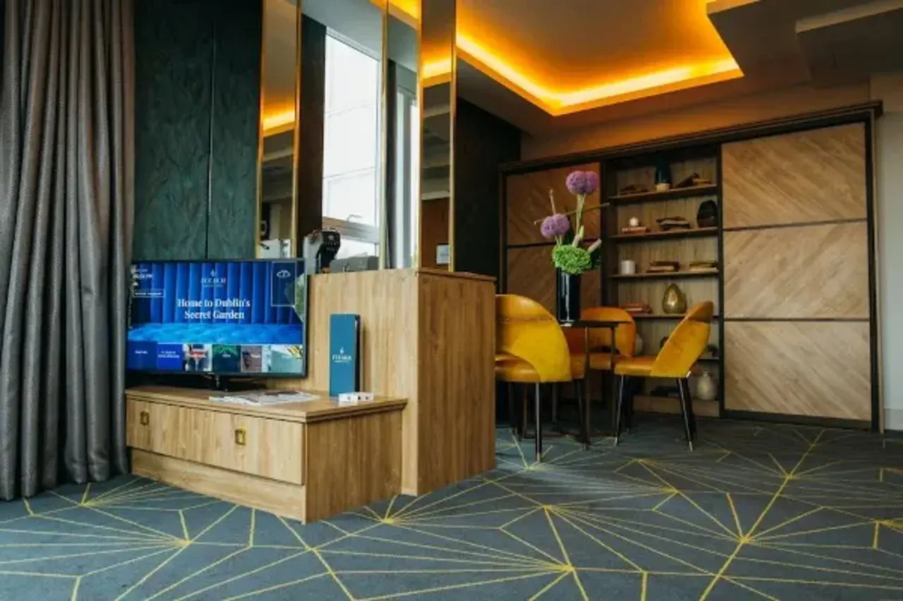Photo - Iveagh Garden Hotel