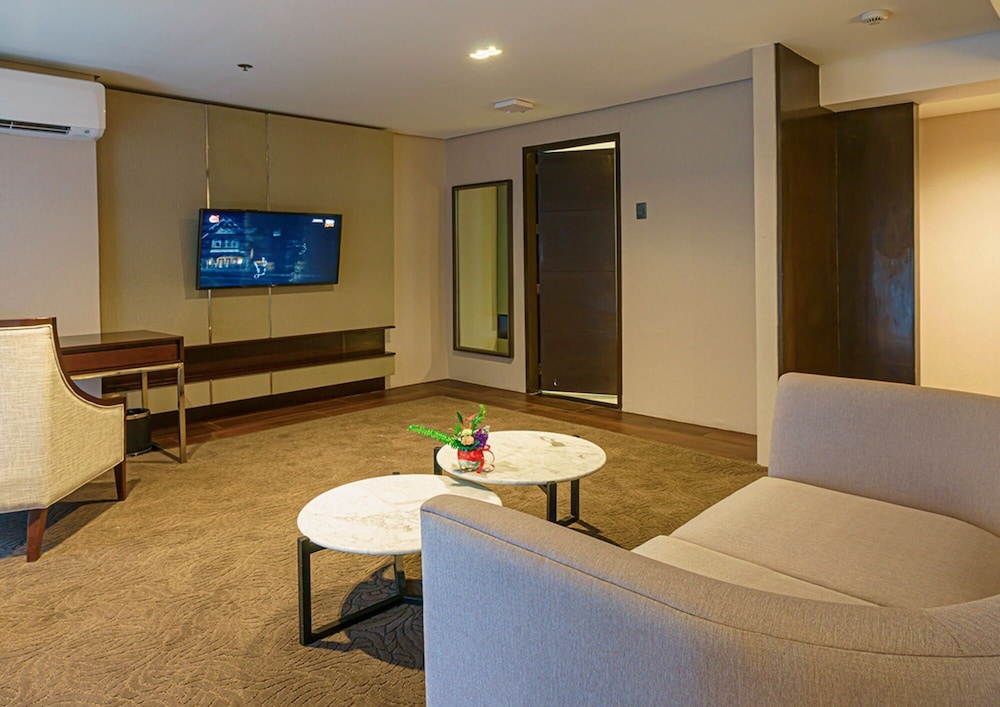 The Plaza Lodge Baguio