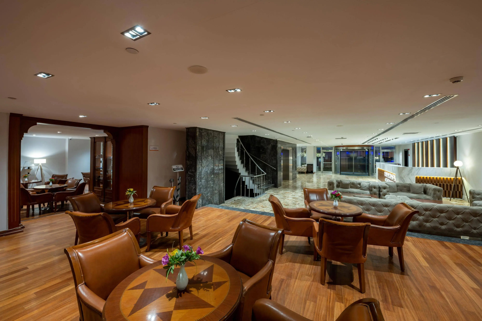 Foto - Revia Square Hotel