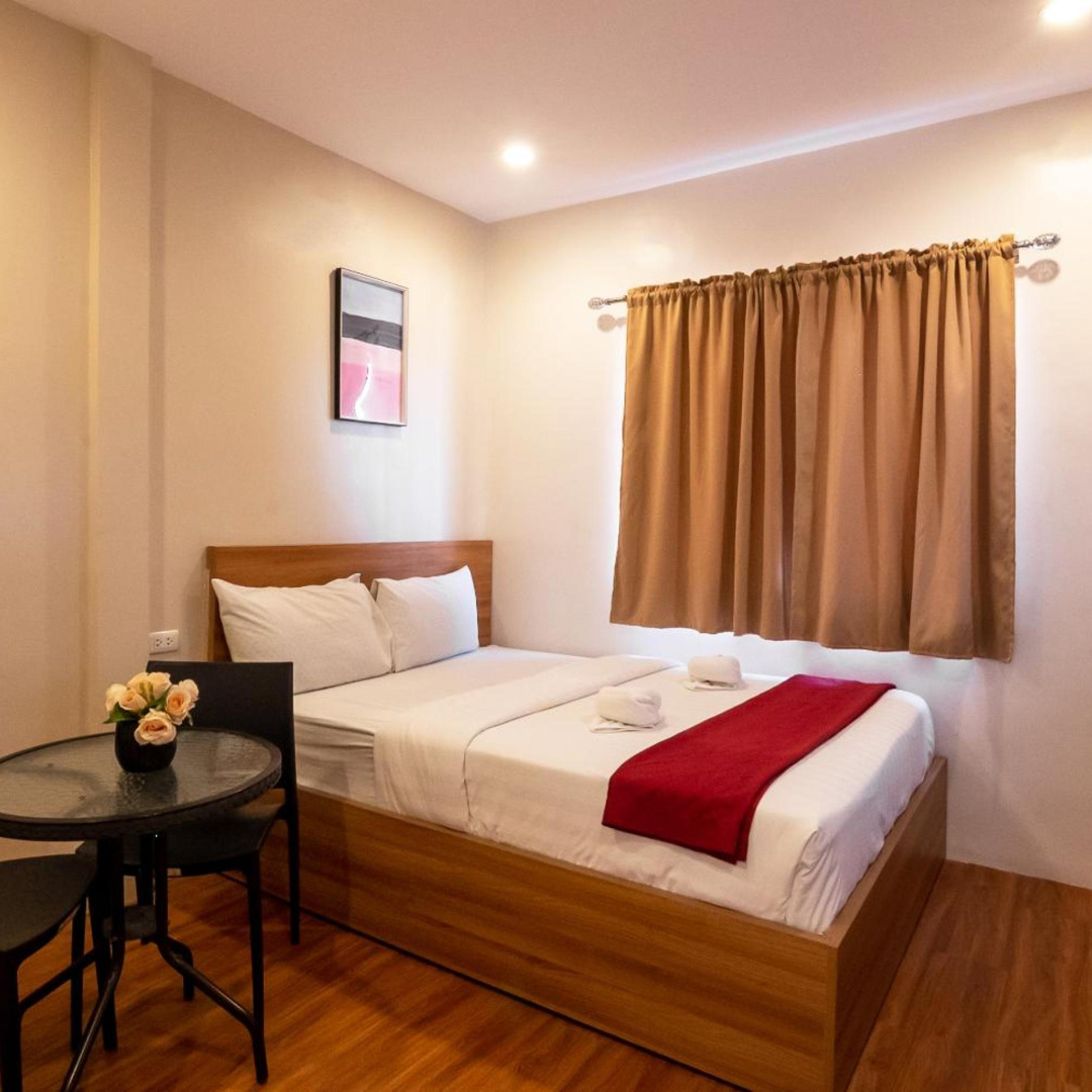 Photo - Kiwi Hotel