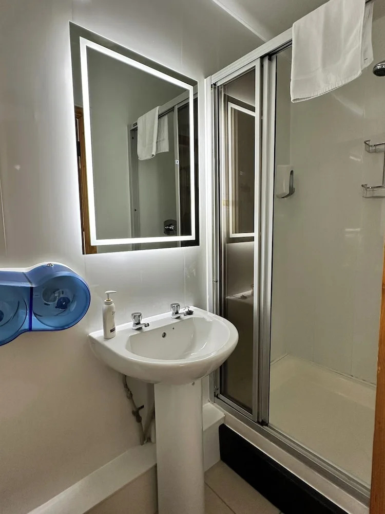 Photo - Malahide Guest Rooms