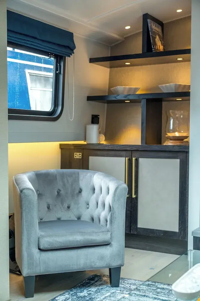 Photo - Elegant houseboat near Canary Wharf