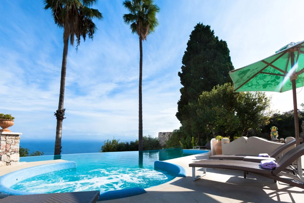 Photo - The Ashbee Hotel - The Leading Hotels of the World